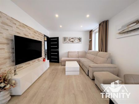 Na prenájom prerobený 3-izbový byt pri centre v Nových Zámkoch - Photo 3