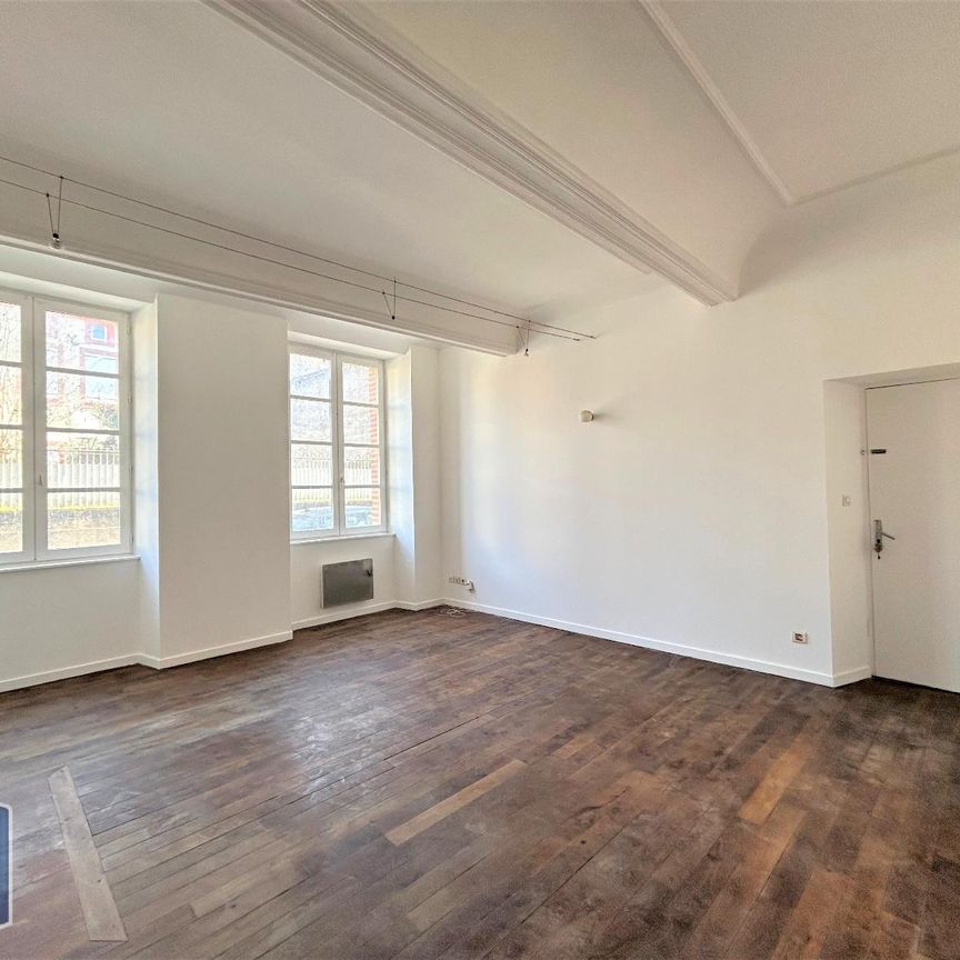 Location Appartement 2 pièces 59m² CASTELSARRASIN 82100 - Photo 1