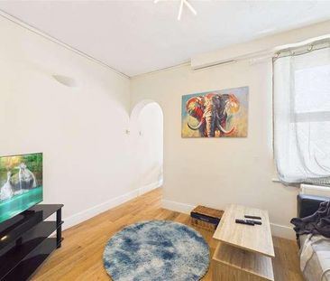 Basingstoke Road, Reading, Berkshire, RG2 - Photo 1