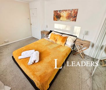 2 bedroom apartment to rent Rothesay Avenue, Newcastle, ST5 - Photo 4