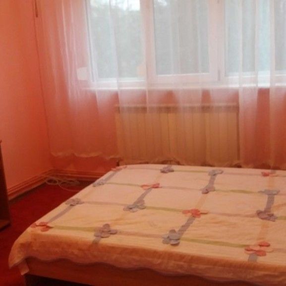 Inchiriere un apartament cu o camera Simion Barnutiu - Fotografie 1