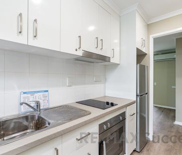 Low-Maintenance Living with Private Courtyard in Glenvale - Photo 6