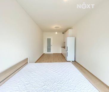 Pronájem bytu 1+kk a garsoniéry 38 m², Českobrodská 942, Praha - Photo 3