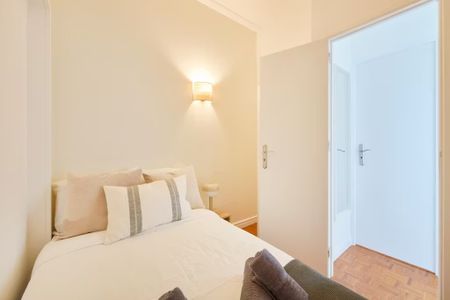 Rua Latino Coelho, Lisbon, Lisbon 1050-132 - Photo 3