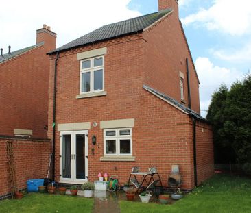 2 bedroom semi-detached house to rent - Photo 6