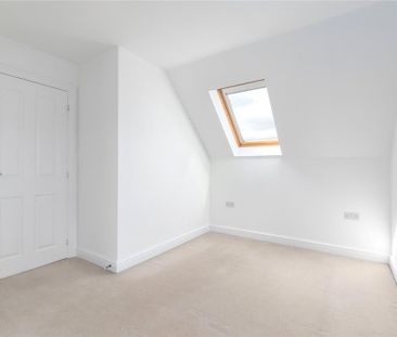 4 bedroom detached house to rent - Photo 6