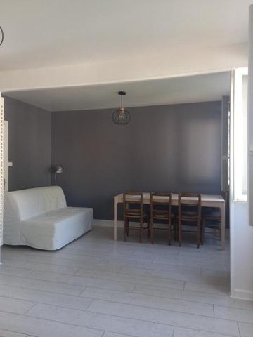 Location Appartement 4 pièces 68m² CHAMALIERES 63400 - Photo 5