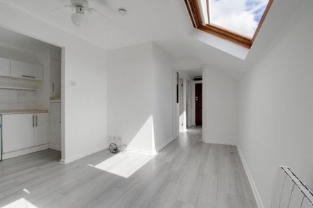 1 bedroom flat to rent - Photo 3