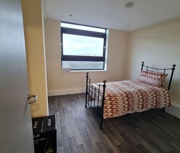 Flat 15 Oakfield House, Preston New Road, Blackburn. BB2 6AY - Photo 3