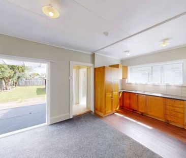 City Centre - 4 Bedrooms - Photo 3