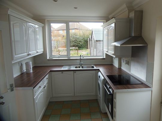 Briargate Drive, Birstall - Photo 1