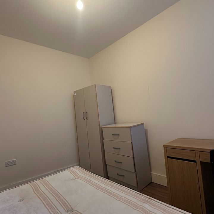 Room in a Shared House, Westdown Road, E15 - Photo 1