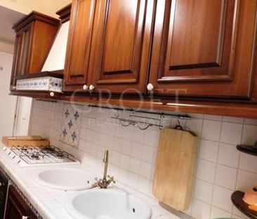 Esquilino - Quiet, sunny, charming one-bedroom flat, living room, b... - Photo 2