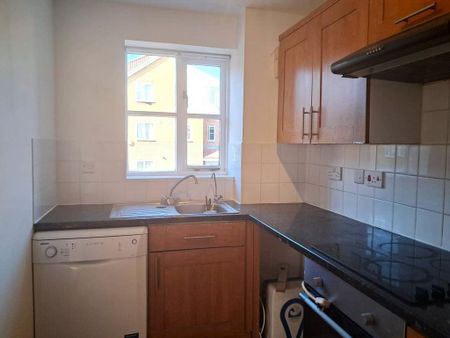 2 bedroom flat to rent - Photo 3