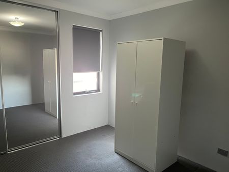 62C Henry Street, East Cannington WA 6107 - Villa For Rent | Domain - Photo 2