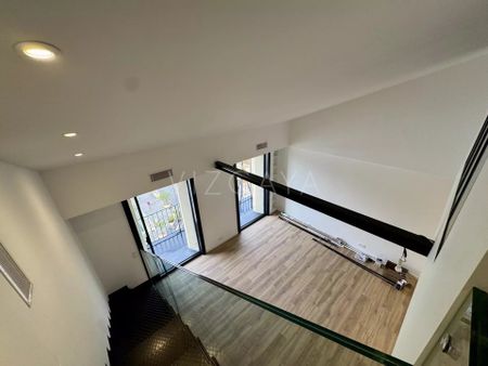 Location Appartement 5 pièces 130m² NICE 06300 - Photo 4