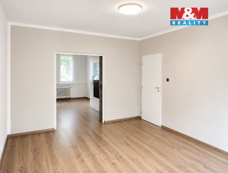 Pronájem bytu 2+1 55 m² - Photo 2