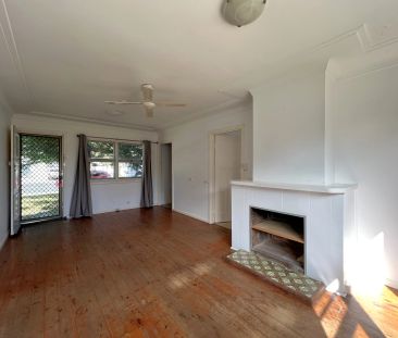 Cozy Cottage in great location! - Photo 6