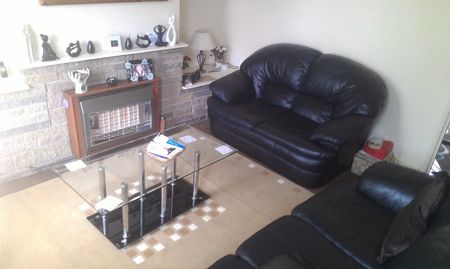 1 Bed Terraced House, Upper Clara Street, S61 - Photo 2