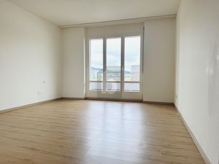 UNIQUE WITH BEAUTIFUL LAKE VIEW - Foto 4