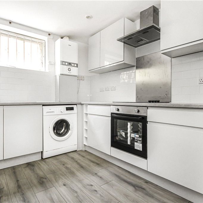 Hopton Road, London, SW16 2EL - Photo 1