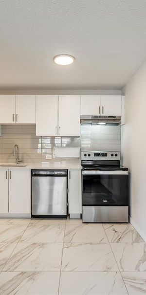 2 BR - 135 Boulevard Deguire, Saint-Laurent - Photo 1