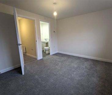 4 bedroom terraced house to rent - Photo 5