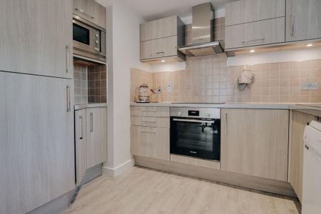 2 bedroom apartment to rent - Photo 4