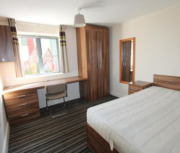 6 bedroom flat to rent - Photo 4