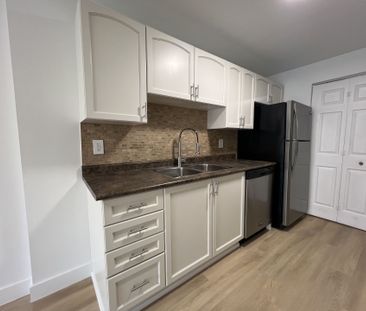 For Lease - 175 Stanley Street Unit# #33, Barrie, Ontario - Photo 3