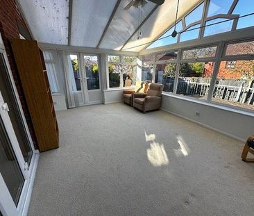 5 bedroom detached house to rent - Photo 6