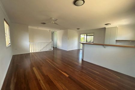 BEAUTIFUL TWO STOREY HOME FOR RENT - Photo 4