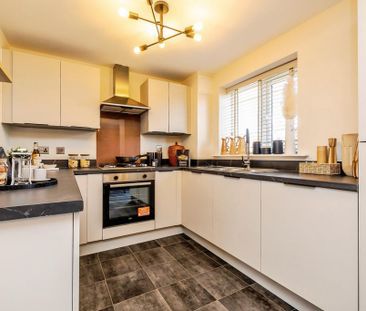 3 bedroom detached house to rent - Photo 6