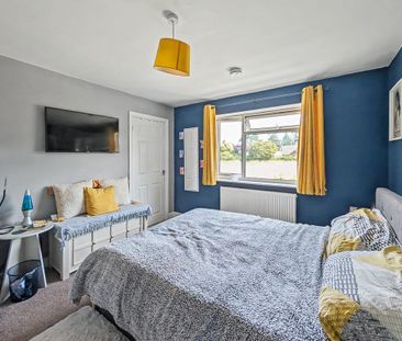 Chapel Street, Pontesbury, Shrewsbury, SY5 0RJ - Photo 4