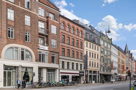 HISTORISK ELEGANCE MØDER MODERNITET PÅ VESTERBROGADE - Photo 3