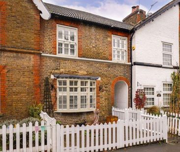 2 bedroom terraced house to rent - Photo 1