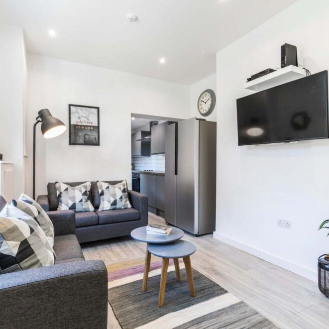 24 Delph Lane, Leeds, LS6 2HQ - Photo 1