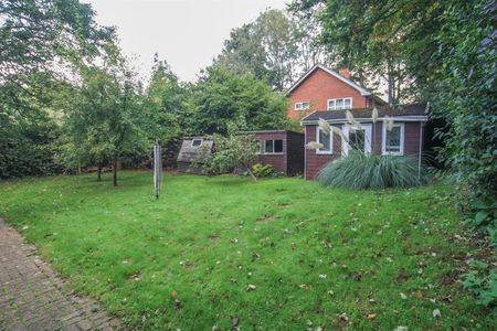 White Lion Road Coltishall, Norwich - Photo 4