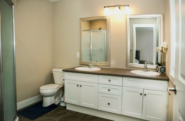 For Lease - 1960 DALMAGARRY Road Unit# 133, London North, Ontario - Photo 1