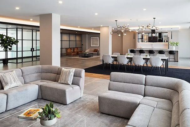 3105 Promenade du Quartier-Saint-Martin, Laval, QC - Photo 1