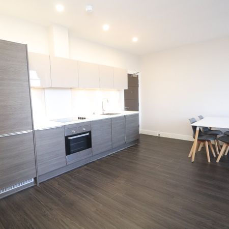 2 bedroom apartment to rent - Photo 4