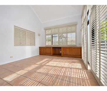 3 BEDROOM TOWNHOUSE SET TO IMPRESS - Photo 2