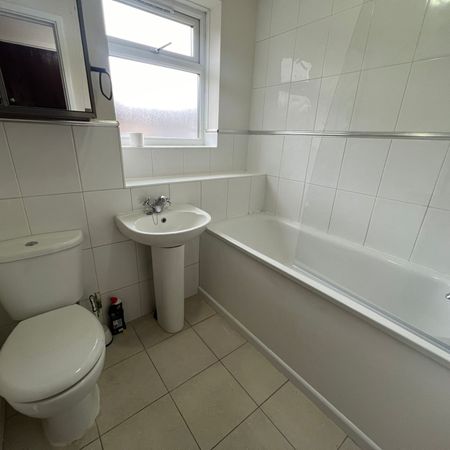 Tavistock Road, Yiewsley, West Drayton, UB7 7LZ - Photo 4