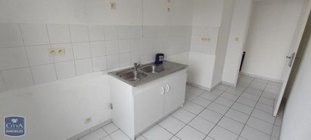 Location Appartement 4 pièces 79m² POITIERS 86000 - Photo 5