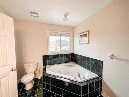 For Lease - 53 Westchester Crescent, Markham, Ontario - Photo 2