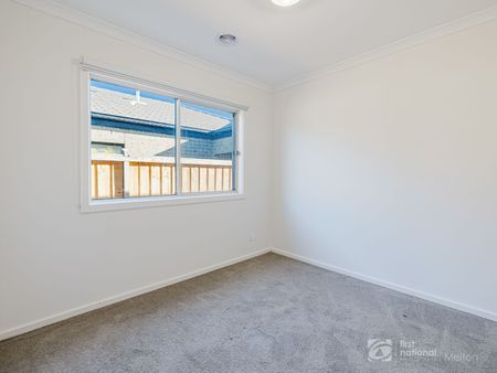 Modern Family Living in a Quiet Fraser Rise Location - Photo 4