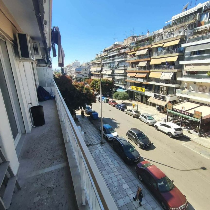 Διαμέρισμα για ενοικίαση Κέντρο (Χαριλάου) - Photo 1
