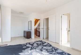 Chalet adosado · Alquiler a largo plazo ·