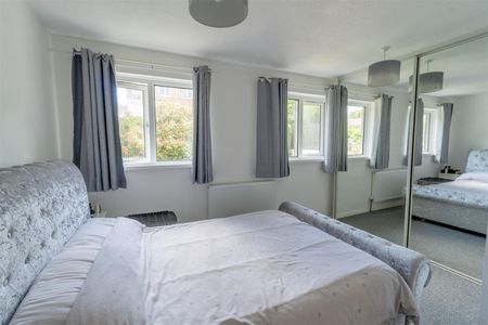 Dynevor Close, Plymouth - Photo 2