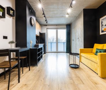 2 pokoje, wysoki standard, niski czynsz! - Zdjęcie 4